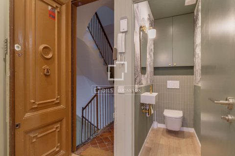 Снять в аренду квартиру в Барселона, Испания с 2 спальни, 56м², № 8705 - фото 15