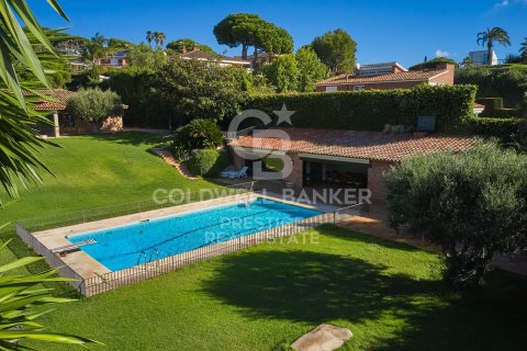 Сasa de 9 dormitorios en venta en Sant Andreu de Llavaneres, Barcelona, Cataluña, Spain № 5880 - foto 28