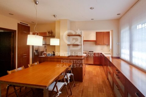 Сasa de 9 dormitorios en venta en Sant Andreu de Llavaneres, Barcelona, Cataluña, Spain № 5880 - foto 9