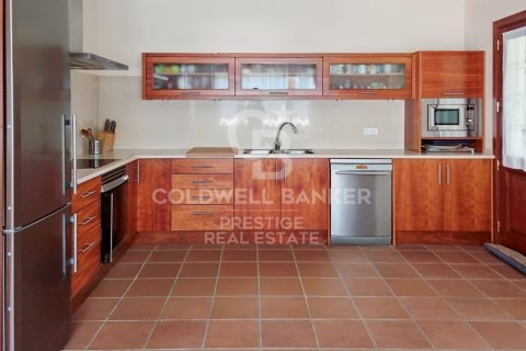 Сasa de 9 dormitorios en venta en Sant Andreu de Llavaneres, Barcelona, Cataluña, Spain № 5880 - foto 12