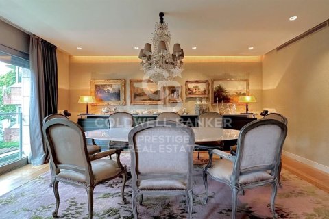 5 bedrooms apartment for sale in Barcelona, Catalonia, Spain № 5881 - photo 2