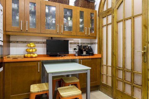 3 bedrooms apartment for sale in Barcelona, Catalonia, Spain № 8696 - photo 17