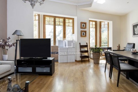 3 bedrooms apartment for sale in Barcelona, Catalonia, Spain № 8696 - photo 10