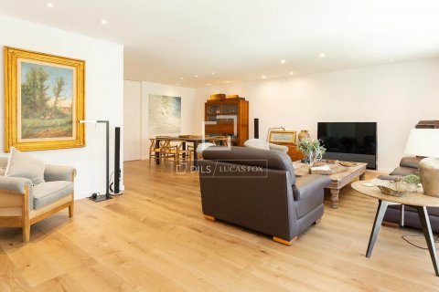 Apartamento de 5 dormitorios en venta en Barcelona, Cataluña, Spain № 8691 - foto 7