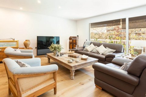Apartamento de 5 dormitorios en venta en Barcelona, Cataluña, Spain № 8691 - foto 6