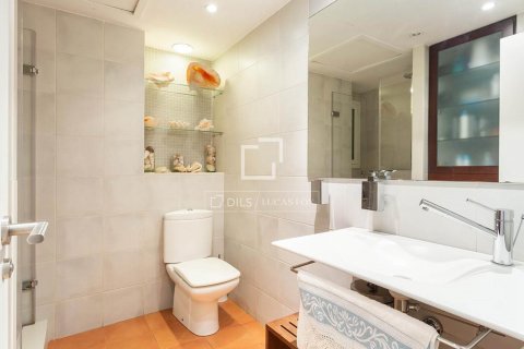 Apartamento de 5 dormitorios en venta en Barcelona, Cataluña, Spain № 8691 - foto 22