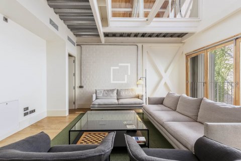Купить квартиру в Барселона, Испания с 2 спальни, 88м², № 8697 - фото 17