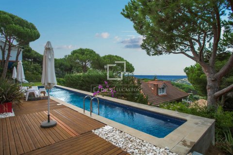 Villa de 2 dormitorios en venta en Cabrils, Barcelona, Cataluña, Spain № 8693 - foto 16