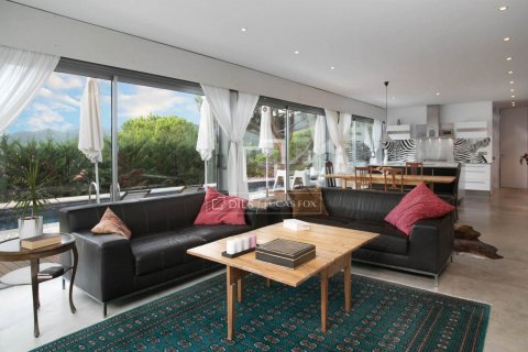 Villa de 2 dormitorios en venta en Cabrils, Barcelona, Cataluña, Spain № 8693 - foto 5