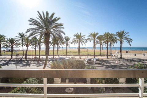 Apartamento de 2 dormitorios en venta en Vilanova i la Geltrú, Barcelona, Cataluña, Spain № 8695