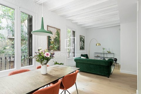 Apartamento de 2 dormitorios en venta en Barcelona, Cataluña, Spain № 8694
