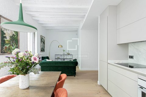 Apartamento de 2 dormitorios en venta en Barcelona, Cataluña, Spain № 8694 - foto 8