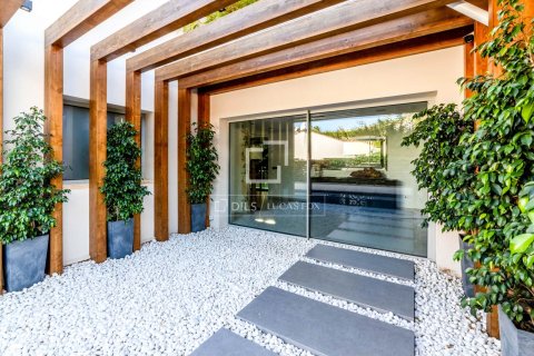 Villa de 5 dormitorios en venta en Sitges, Barcelona, Cataluña, Spain № 3959 - foto 12