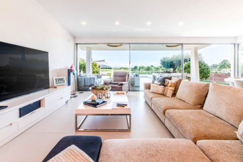Villa de 5 dormitorios en venta en Sitges, Barcelona, Cataluña, Spain № 3959 - foto 21