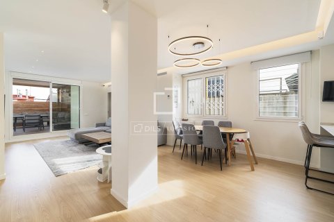 Ático de 3 dormitorios en venta en Barcelona, Cataluña, Spain № 3960 - foto 12