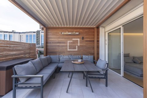 Ático de 3 dormitorios en venta en Barcelona, Cataluña, Spain № 3960
