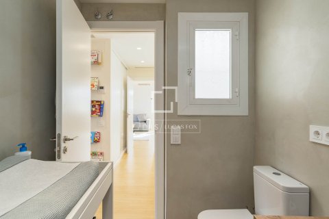Ático de 3 dormitorios en venta en Barcelona, Cataluña, Spain № 3960 - foto 28