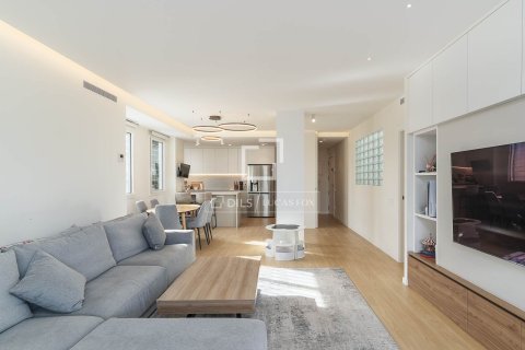 Ático de 3 dormitorios en venta en Barcelona, Cataluña, Spain № 3960 - foto 3