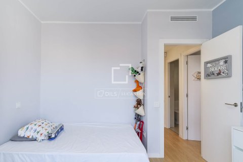 Ático de 3 dormitorios en venta en Barcelona, Cataluña, Spain № 3960 - foto 24