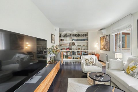 Apartamento en venta en Esplugues de Llobregat, Barcelona, Cataluña, Spain № 7730 - foto 17