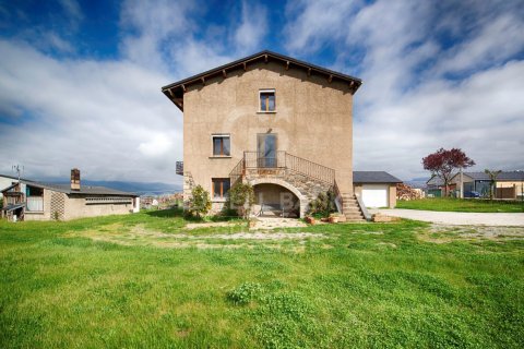 Сasa de 6 dormitorios en venta en Cataluña, Spain № 7729 - foto 26