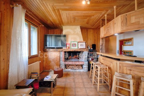 Сasa de 6 dormitorios en venta en Cataluña, Spain № 7729 - foto 19