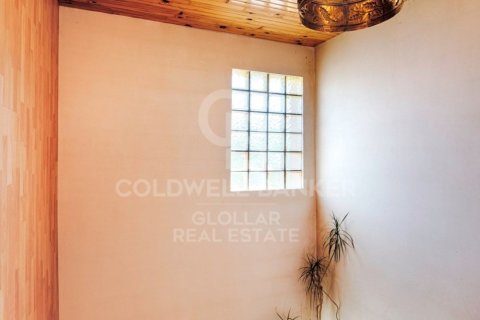 Сasa de 6 dormitorios en venta en Cataluña, Spain № 7729 - foto 11