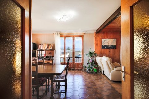 Сasa de 6 dormitorios en venta en Cataluña, Spain № 7729 - foto 24