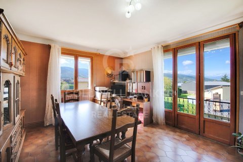 Сasa de 6 dormitorios en venta en Cataluña, Spain № 7729 - foto 23