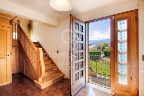 Сasa de 6 dormitorios en venta en Cataluña, Spain № 7729 - foto 25