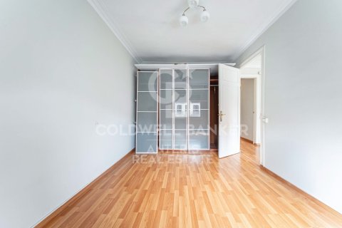 Apartamento de 3 dormitorios en venta en Barcelona, Cataluña, Spain № 7732 - foto 23