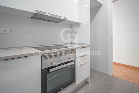 Apartamento de 4 dormitorios en venta en Barcelona, Cataluña, Spain № 7731 - foto 25