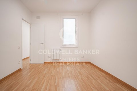 Apartamento de 4 dormitorios en venta en Barcelona, Cataluña, Spain № 7731 - foto 12