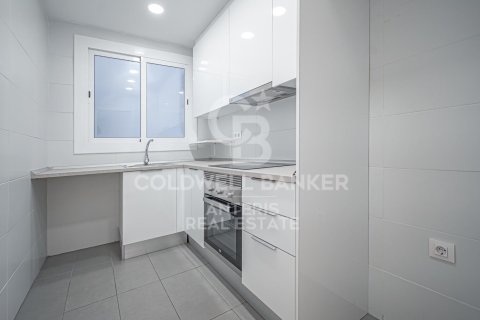 Apartamento de 4 dormitorios en venta en Barcelona, Cataluña, Spain № 7731 - foto 26