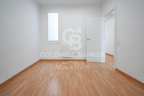 Apartamento de 4 dormitorios en venta en Barcelona, Cataluña, Spain № 7731 - foto 20