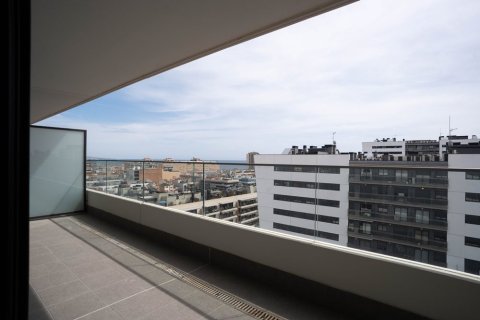 Apartamento de 3 dormitorios en venta en Barcelona, Cataluña, Spain № 1290 - foto 5