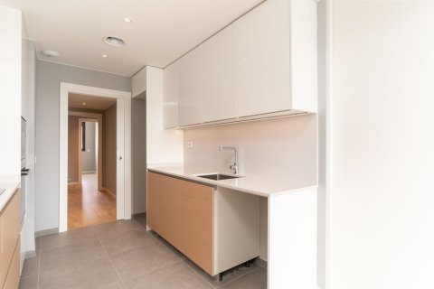 Apartamento de 3 dormitorios en venta en Barcelona, Cataluña, Spain № 1290 - foto 14