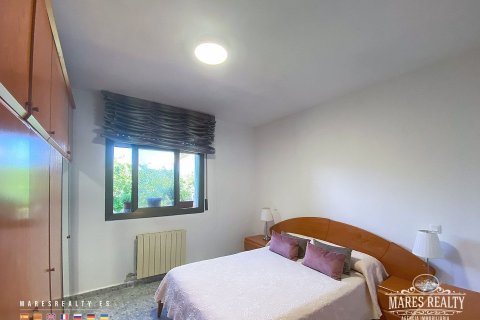Villa de 6 dormitorios en venta en Argentona, Barcelona, Cataluña, Spain № 962 - foto 3