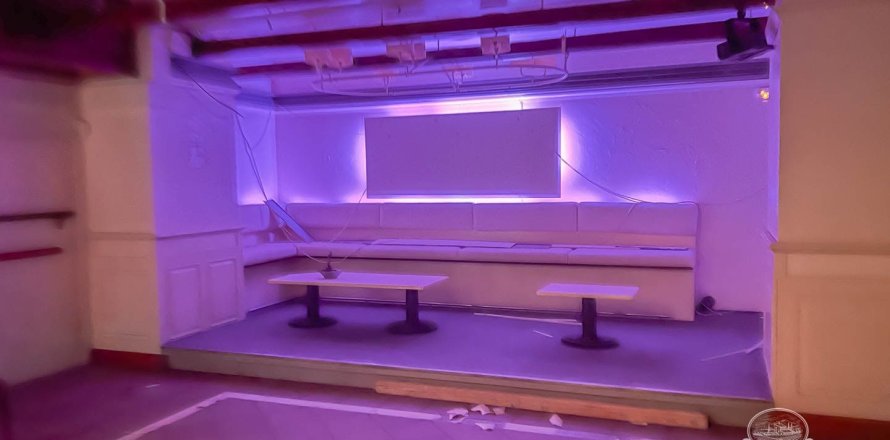 2225 sq.m. commercial property for sale in Lloret de Mar, Girona, Catalonia, Spain № 963