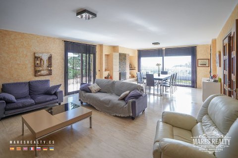 Villa de 3 dormitorios en venta en Platja D'aro, Gerona, Cataluña, Spain № 964 - foto 17
