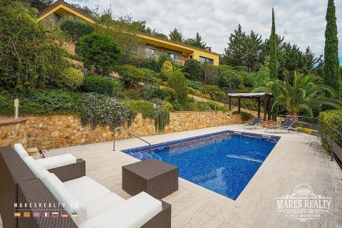 Villa de 3 dormitorios en venta en Platja D'aro, Gerona, Cataluña, Spain № 964 - foto 10