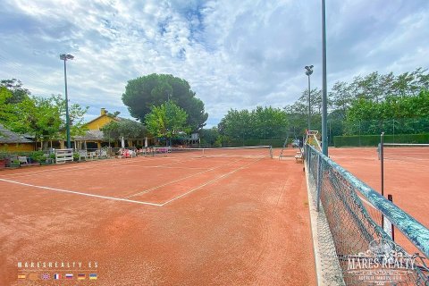 Propiedad comercial de 254 m² en venta en Mataró, Barcelona, Cataluña, Spain № 967 - foto 10