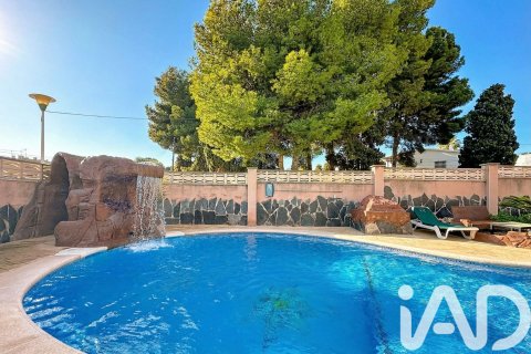 Сasa de 5 dormitorios en venta en El Vendrell, Tarragona, Cataluña, Spain № 4645 - foto 2