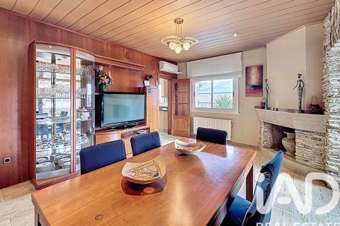 Сasa de 5 dormitorios en venta en El Vendrell, Tarragona, Cataluña, Spain № 4645 - foto 14