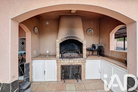 Сasa de 5 dormitorios en venta en El Vendrell, Tarragona, Cataluña, Spain № 4645 - foto 10