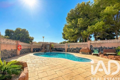 Сasa de 5 dormitorios en venta en El Vendrell, Tarragona, Cataluña, Spain № 4645 - foto 4