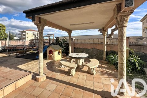 Сasa de 5 dormitorios en venta en El Vendrell, Tarragona, Cataluña, Spain № 4645 - foto 8