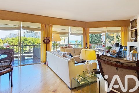 Apartamento de 5 dormitorios en venta en Sitges, Barcelona, Cataluña, Spain № 4649 - foto 12