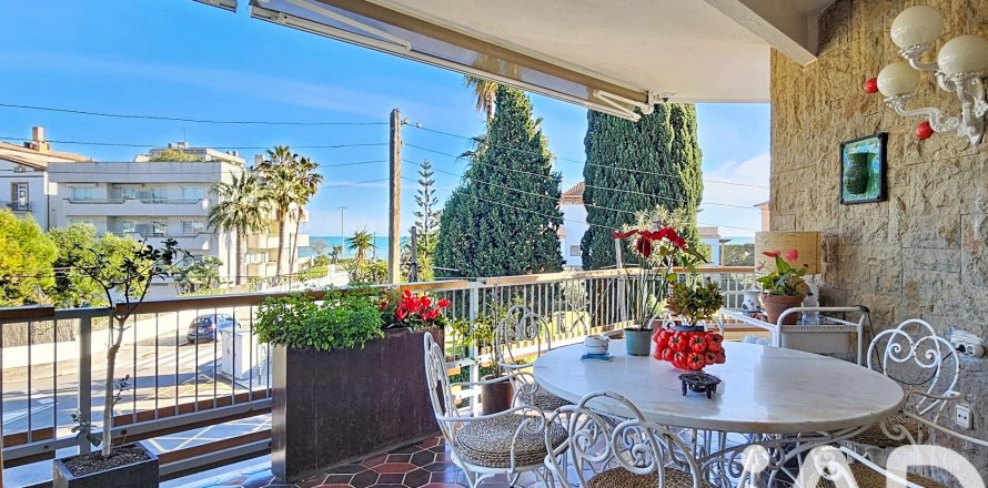 Apartamento de 5 dormitorios en venta en Sitges, Barcelona, Cataluña, Spain № 4649