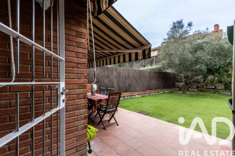 Casa adosada de 4 dormitorios en venta en La Roca del Vallès, Barcelona, Cataluña, Spain № 4647 - foto 7
